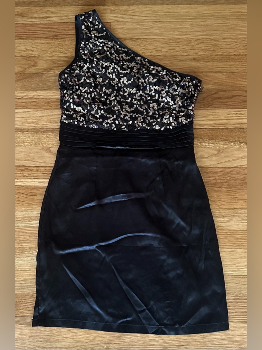 Forever 21 size SP Black One-Shoulder Sequin Bodice Dress